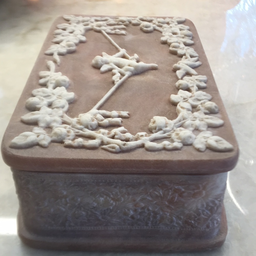 Incolay Stone Box - Picture 7 of 9